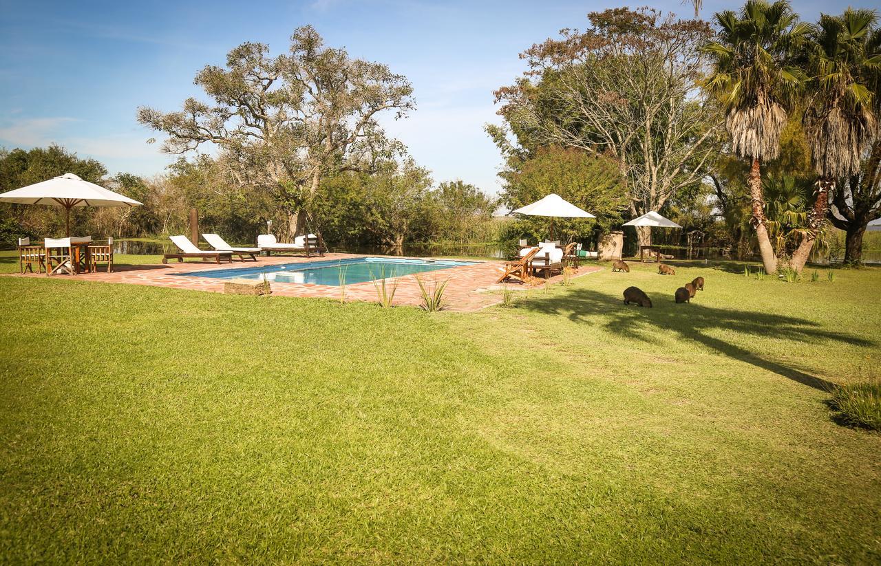 Aguape Lodge Colonia Carlos Pellegrini  Eksteriør billede
