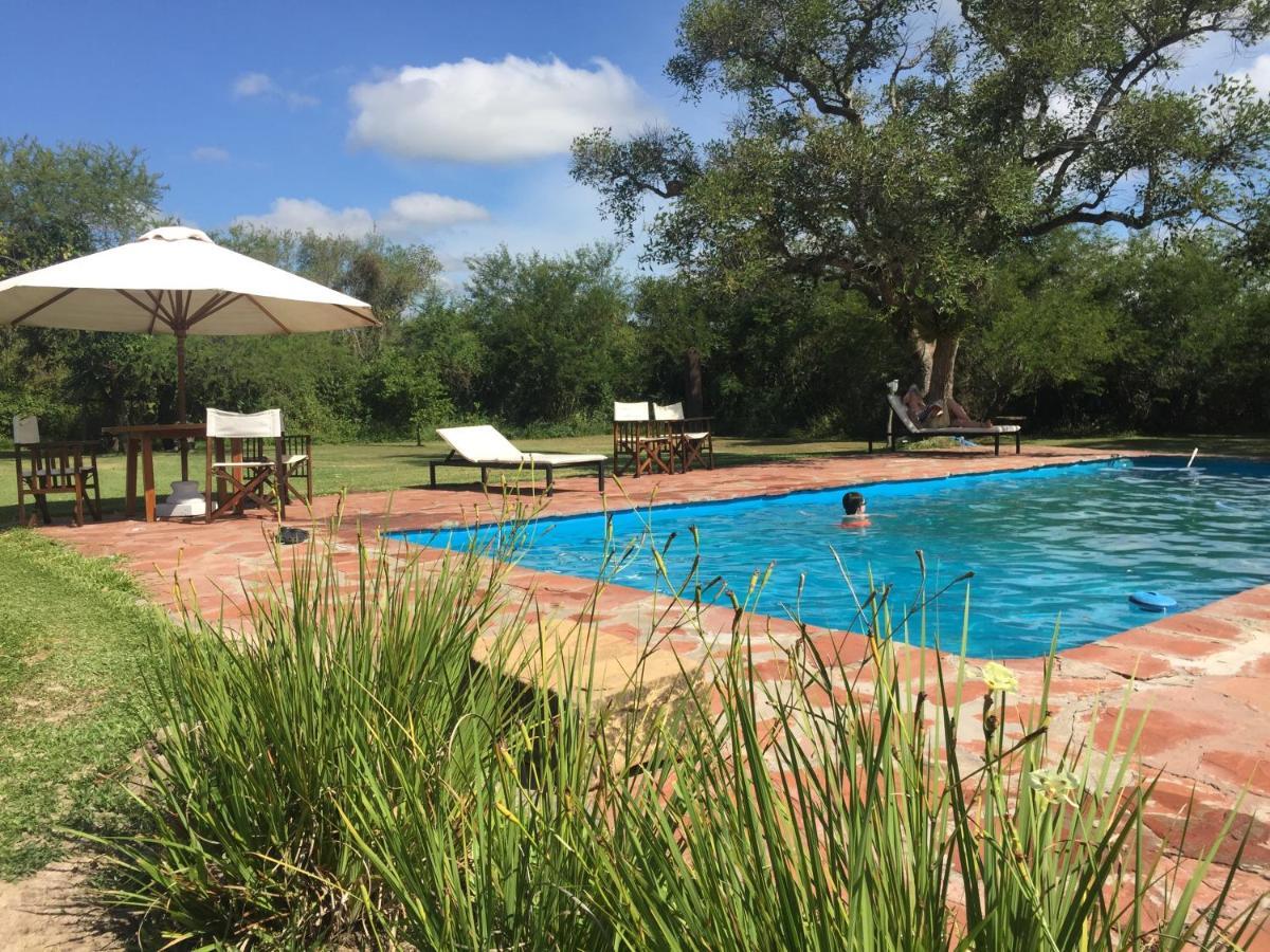 Aguape Lodge Colonia Carlos Pellegrini  Eksteriør billede