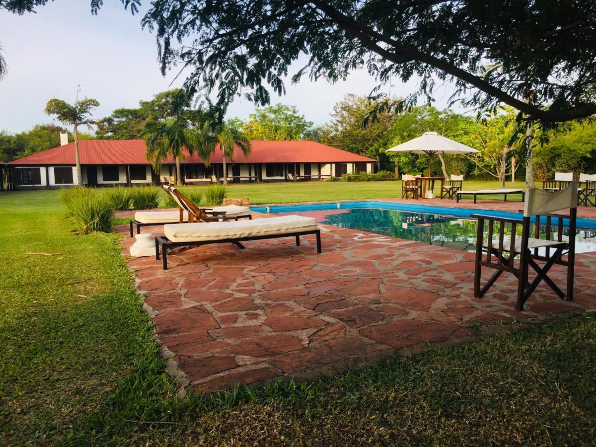 Aguape Lodge Colonia Carlos Pellegrini  Eksteriør billede